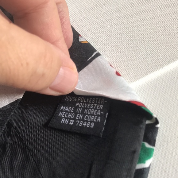 Looney Tunes Rappin Tunes Vintage Tie - Picture 5 of 5